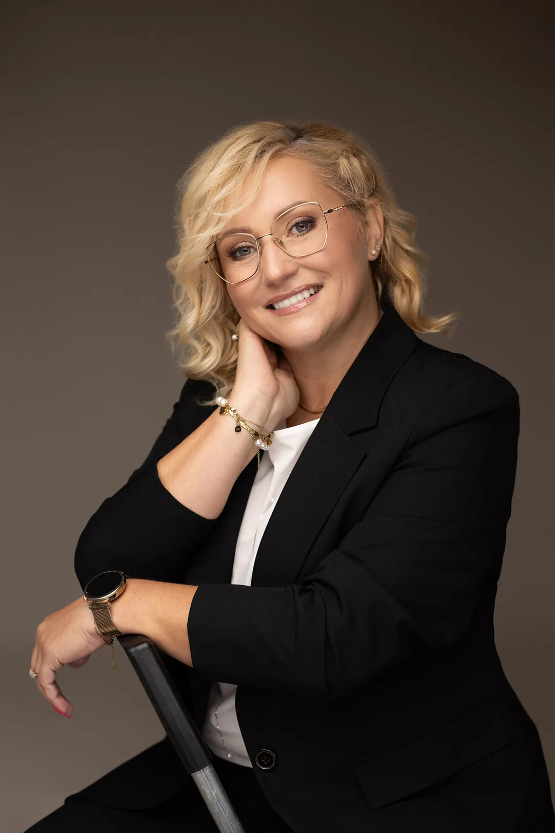 Portret kobiety dojrzałej KATARZYNA RUDNIK - STUDIO PORTRETU | Fotografia portretowa, kobieca, biznesowa Kraków sesja kobieca kraków,sesja portretowa kraków,sesja sensualna kraków,fotograf kraków,kobieta dojrzała